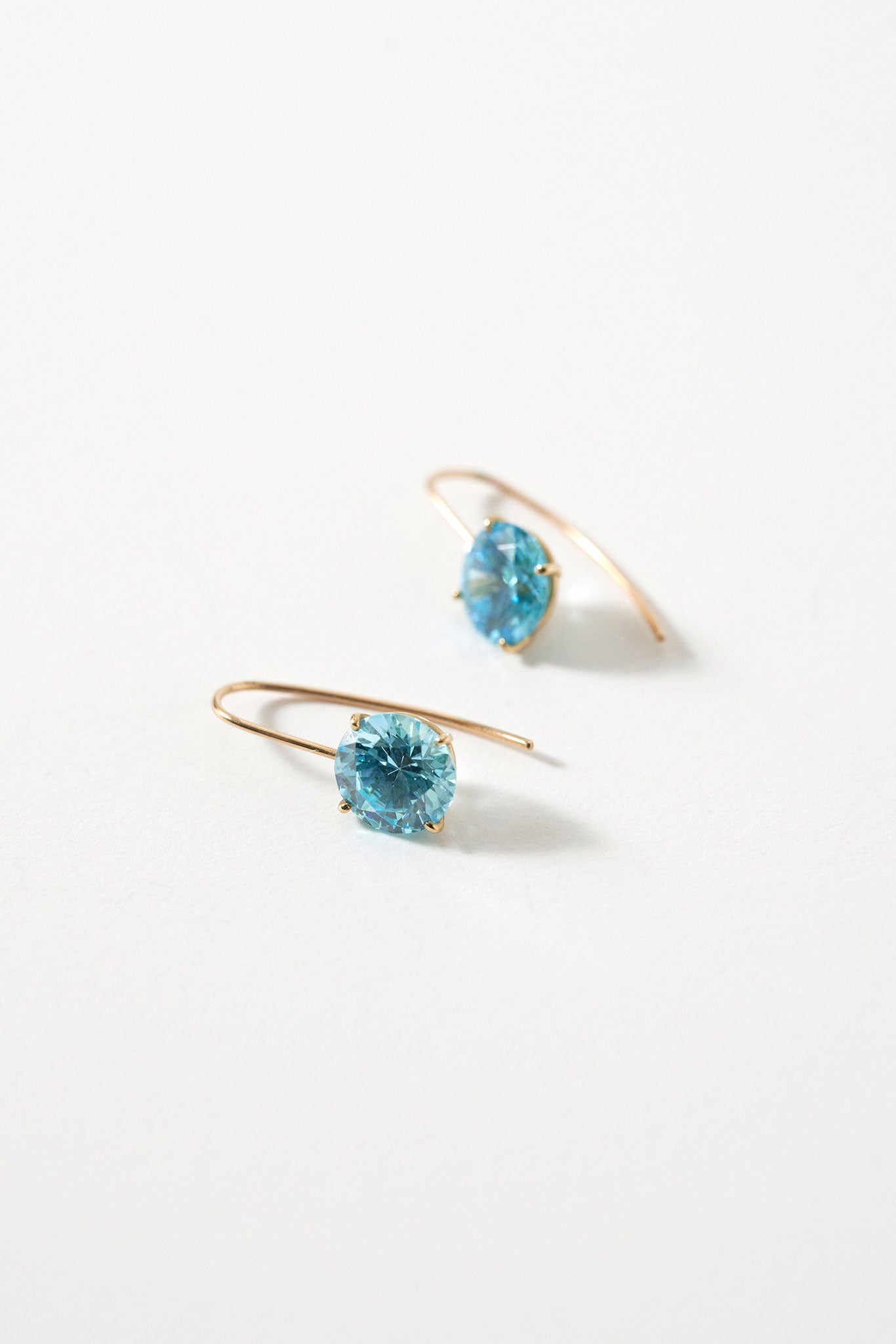 Gorgeous Pierce (Blue)